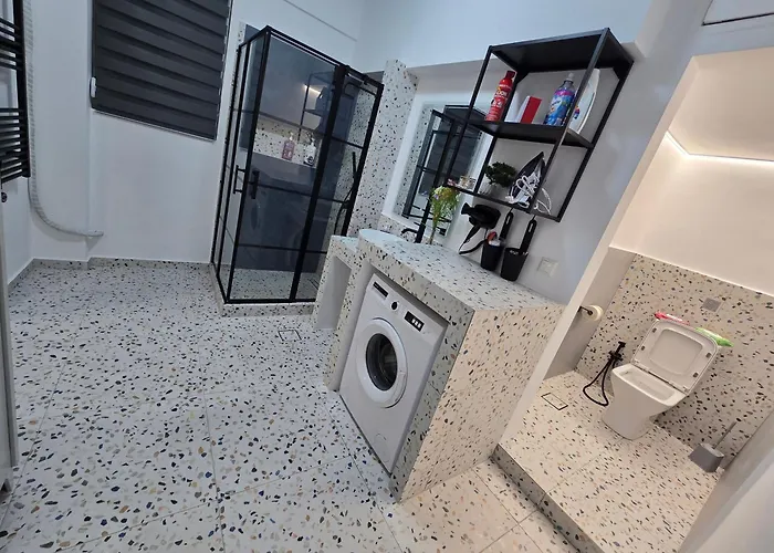 Kiki'S Comfort Stay In West Athens